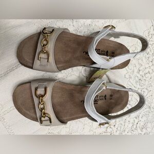 Naot White and Beige Sandals with Gold Chain